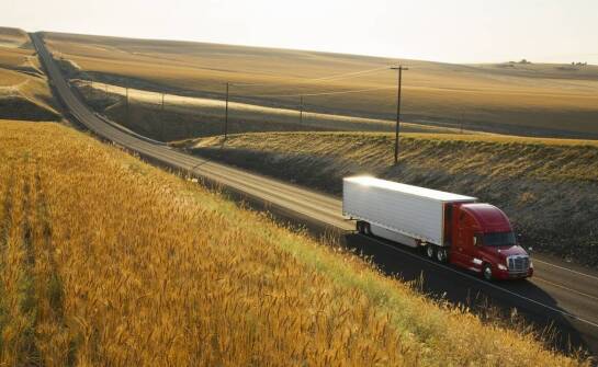 Przegląd dostępnych usług transportowych dla maszyn rolniczych