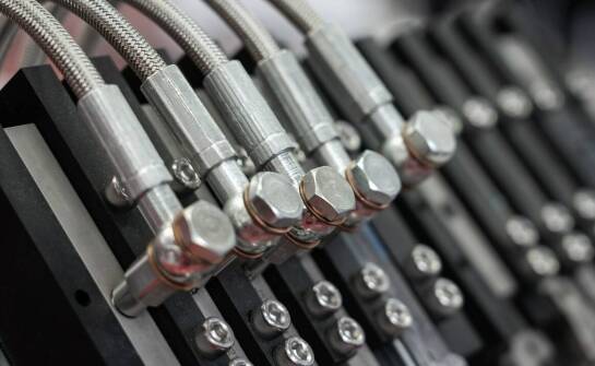 Kluczowe aspekty dorabiania rurek hydraulicznych dla zapewnienia bezpieczeństwa instalacji