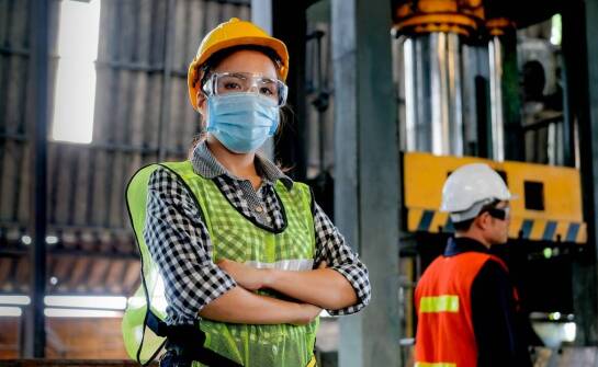 Zastosowanie półmasek przeciwpyłowych w różnych branżach przemysłowych