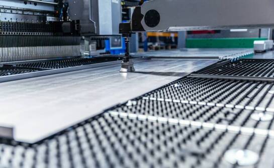 Jak blachy kwasoodporne piła wspierają bezpieczeństwo w produkcji chemikaliów?