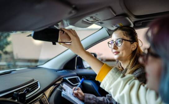 Jakie dodatkowe usługi oferujemy uczestnikom kursów prawa jazdy na tramwaj?