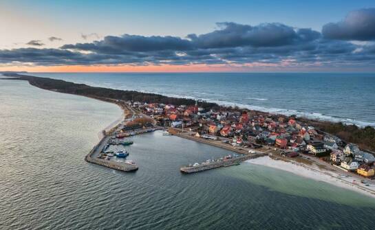Jakie są zalety korzystania z lokalnych usług dekarskich w Ustroniu Morskim?