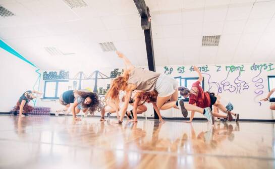 Taniec jako forma wyrażenia siebie dla dorosłych w Gliwicach