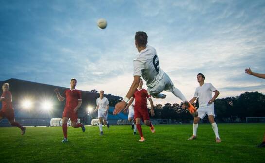 Dlaczego warto wybrać fotografa na reportaż z zawodów sportowych?