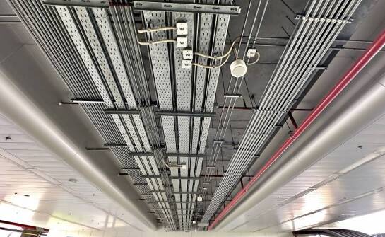 Zastosowanie korytek kablowych w nowoczesnych instalacjach elektrycznych