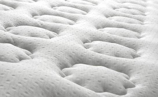 Jak materac przeciwodleżynowy zmiennociśnieniowy wspiera opiekę długoterminową?