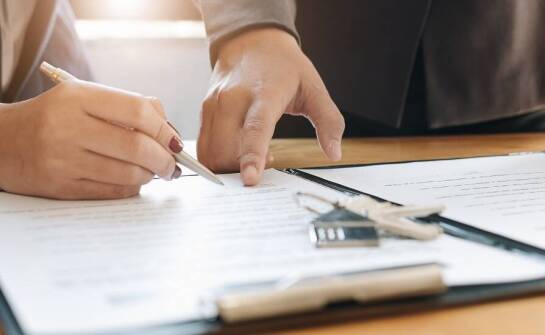 Sprzedaż nieruchomości w Opolu: jak agencja pomaga w formalnościach?