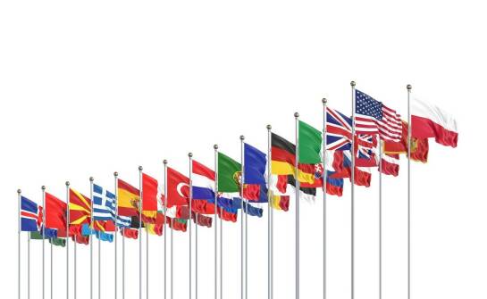 Jakie flagi reklamowe najlepiej sprawdzą się w kampaniach promocyjnych?