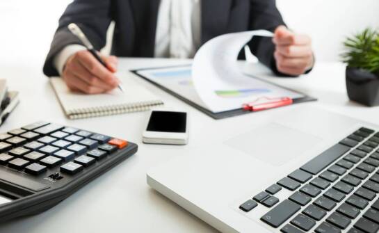 Zalety outsourcingu księgowości dla jednoosobowych działalności gospodarczych