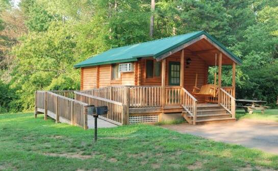 Brenno: domki kempingowe dla miłośników natury i spokoju