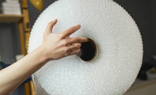 Innowacyjne zastosowania folii bąbelkowej w logistyce