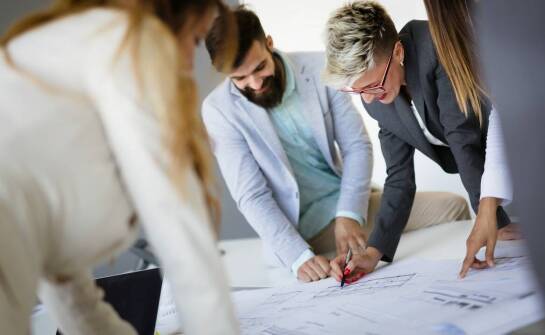 Znaczenie współpracy z ekspertami przy projektowaniu sieci elektroenergetycznych