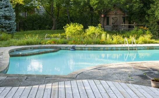 Sicherheitssysteme in Gartenpools – was sollte man wissen?