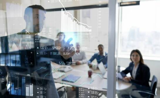 Doradztwo finansowe a decyzje inwestycyjne przedsiębiorstw