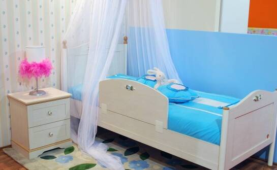 Różnorodność kolorystyczna łóżek dziecięcych i jej znaczenie