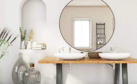 Jakie style wnętrzarskie najlepiej komponują się z lustrami w czarnej ramie?