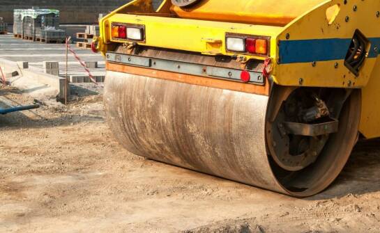 Innowacyjne rozwiązania w projektowaniu walców drogowych – co oferuje rynek?