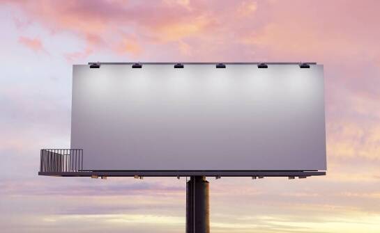 Zastosowanie inteligentnego oświetlenia w reklamach zewnętrznych – nowoczesne rozwiązania