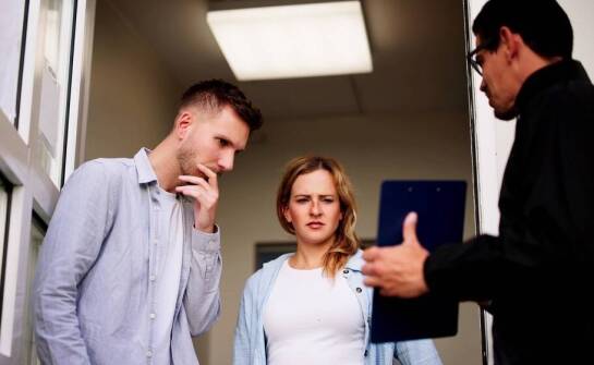 Jakie są najważniejsze zasady dotyczące egzekucji komorniczej?