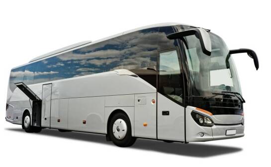 Jakie elementy wyposażenia powinien mieć nowoczesny autobus turystyczny?