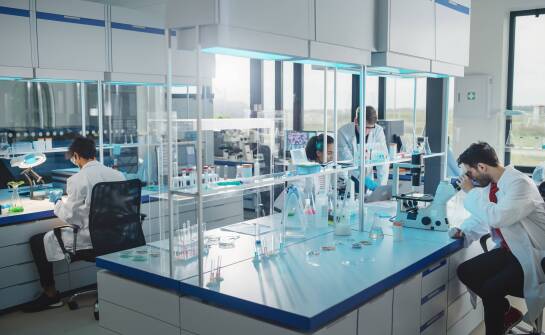 Jakie są najnowsze innowacje w projektowaniu dygestoriów laboratoryjnych?