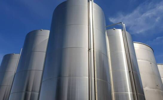 Zbiorniki nierdzewne jako element innowacyjności w projektach przemysłowych