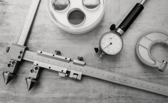 Proces kalibracji elektronicznych suwmierek – co warto znać?