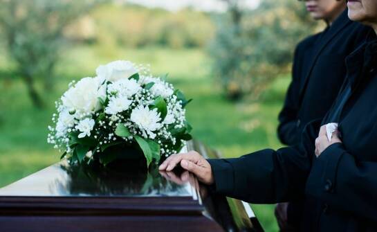 Całodobowa pomoc w organizacji pogrzebu – co warto wiedzieć?