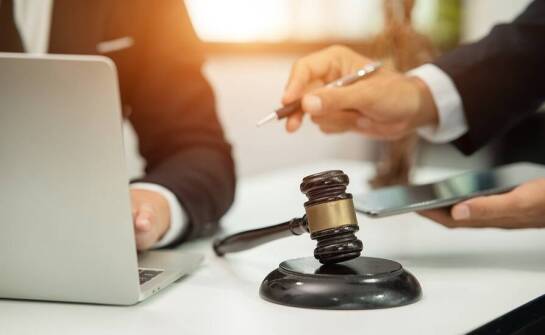 Odszkodowanie za utracone korzyści – jak prawnik może wesprzeć przedsiębiorców?