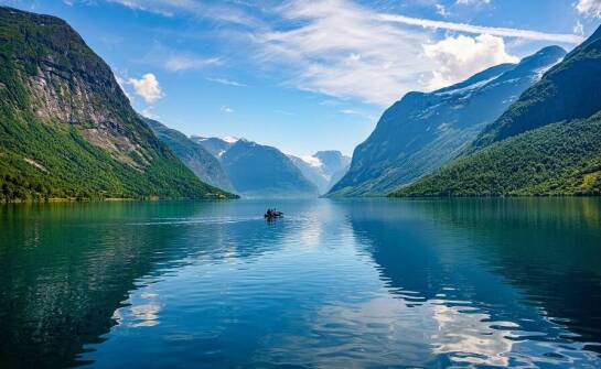 Fiordy norweskie: top 5 miejsc, które musisz zobaczyć podczas wycieczki
