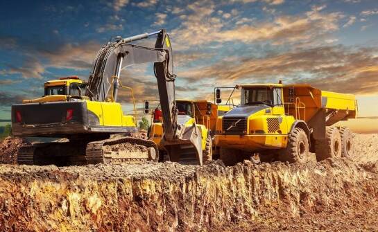Zrozumienie umów najmu w kontekście wynajmu maszyn budowlanych