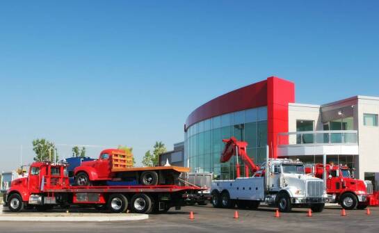 Jak wynajem lawety wspiera szybkie rozwiązanie problemów na drodze?