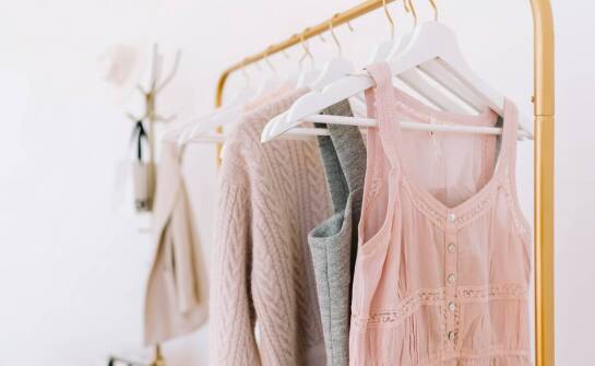 Trendy w modzie dziecięcej: ubranka z wełny merino