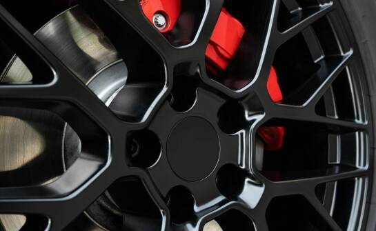 Nowoczesne technologie w produkcji felg 18 cali