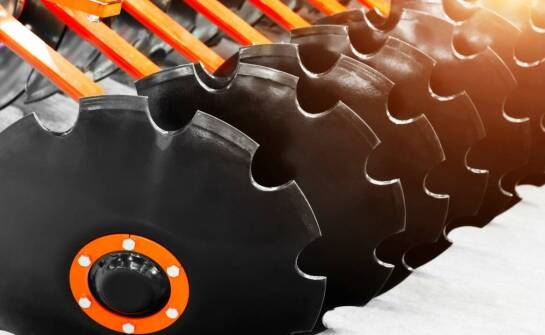 Jak noże żniwne wpływają na efektywność kombajnów zbożowych bizon?