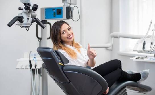 Jakie nowoczesne technologie stosuje stomatolog Żychlin w leczeniu zębów