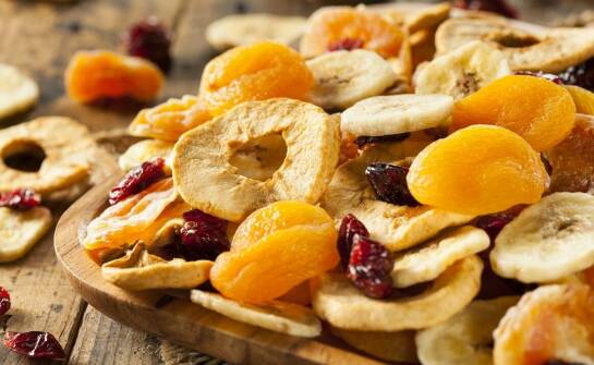 Wybór zdrowych przekąsek dla szczeniaka – co warto wiedzieć?