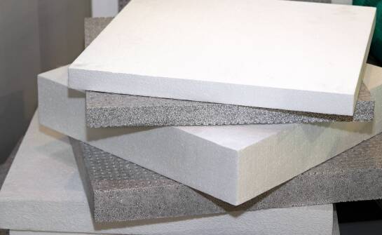 Zaślepki do styropianu a ich wpływ na redukcję mostków termicznych