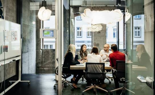 Agencja celna: kluczowe aspekty współpracy z klientami biznesowymi