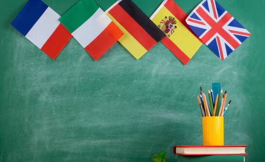 Jak obozy młodzieżowe za granicą mogą przyspieszyć naukę języka?