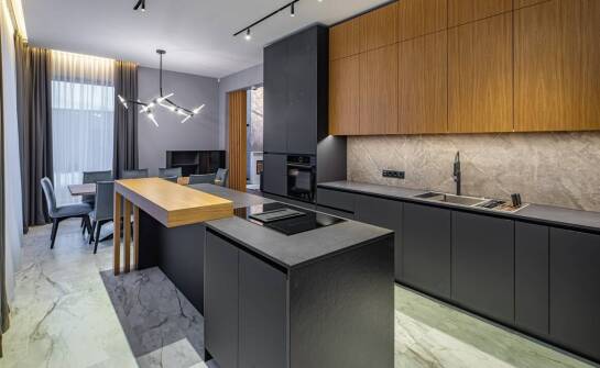 Wykorzystanie przestrzeni narożnej w kuchniach na wymiar