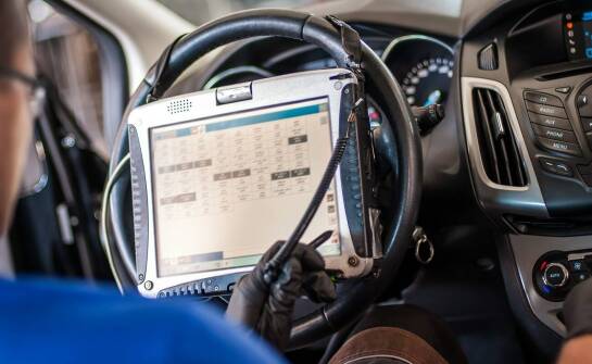 Jakie technologie są stosowane przy diagnostyce układów hamulcowych?