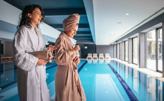 Jakie są najważniejsze zasady bezpieczeństwa podczas rehabilitacji w wodzie?