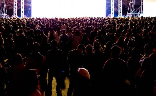 Jakie są najważniejsze aspekty bezpieczeństwa przy organizacji pokazów sztucznych ogni?