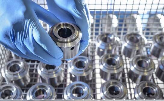 Jak galwaniczne pokrycia zwiększają odporność na korozję?