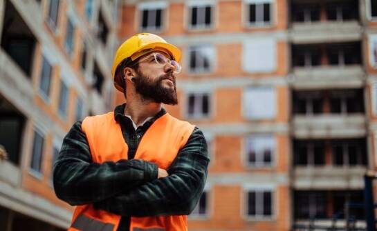 Rola nadzoru inwestycyjnego w zapewnieniu zgodności z budżetem i harmonogramem