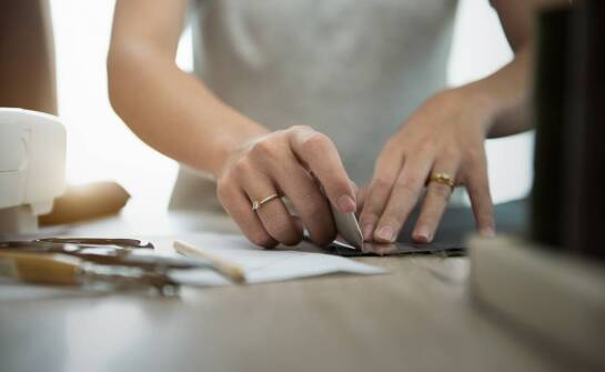 Proces projektowania i produkcji pudełek produktowych z nadrukiem – krok po kroku