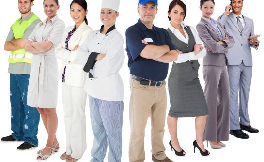 Czy delegowanie obsługi personalnej to skuteczny sposób na redukcję kosztów stałych w firmie?