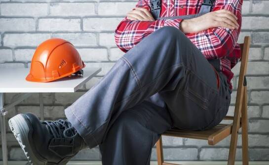 Długie spodnie robocze a komfort pracy w trudnych warunkach