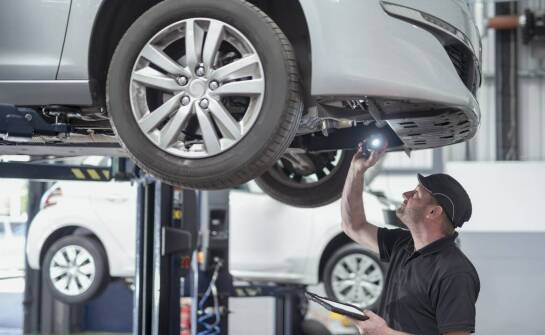 Proces obsługi samochodów flotowych w serwisie Mercedesa w Warszawie